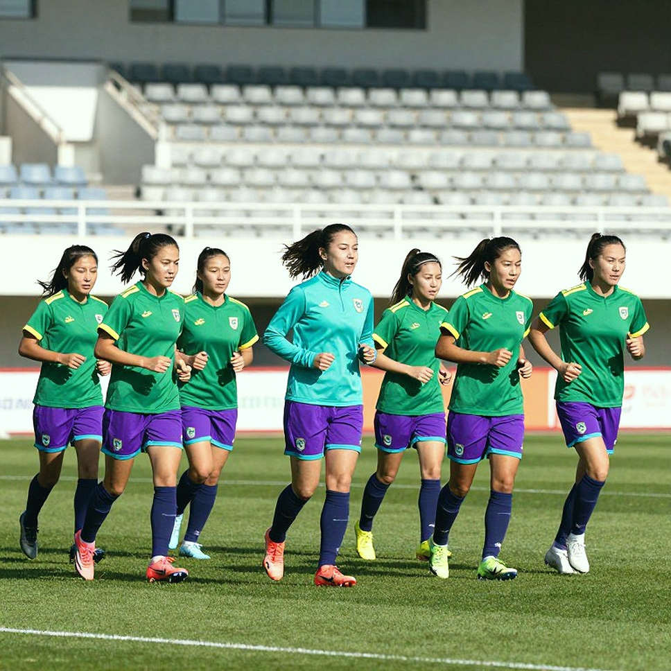 Khi báo cáo phân tích bóng đá Việt Nam trống rỗng: V.League đang bay mà không có radar