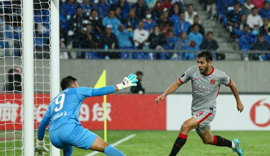 Miyashiro bị đẩy ra cánh trong 5-4-1: Las Palmas thua Castellón 0-3 và cuộc khủng hoảng niềm tin