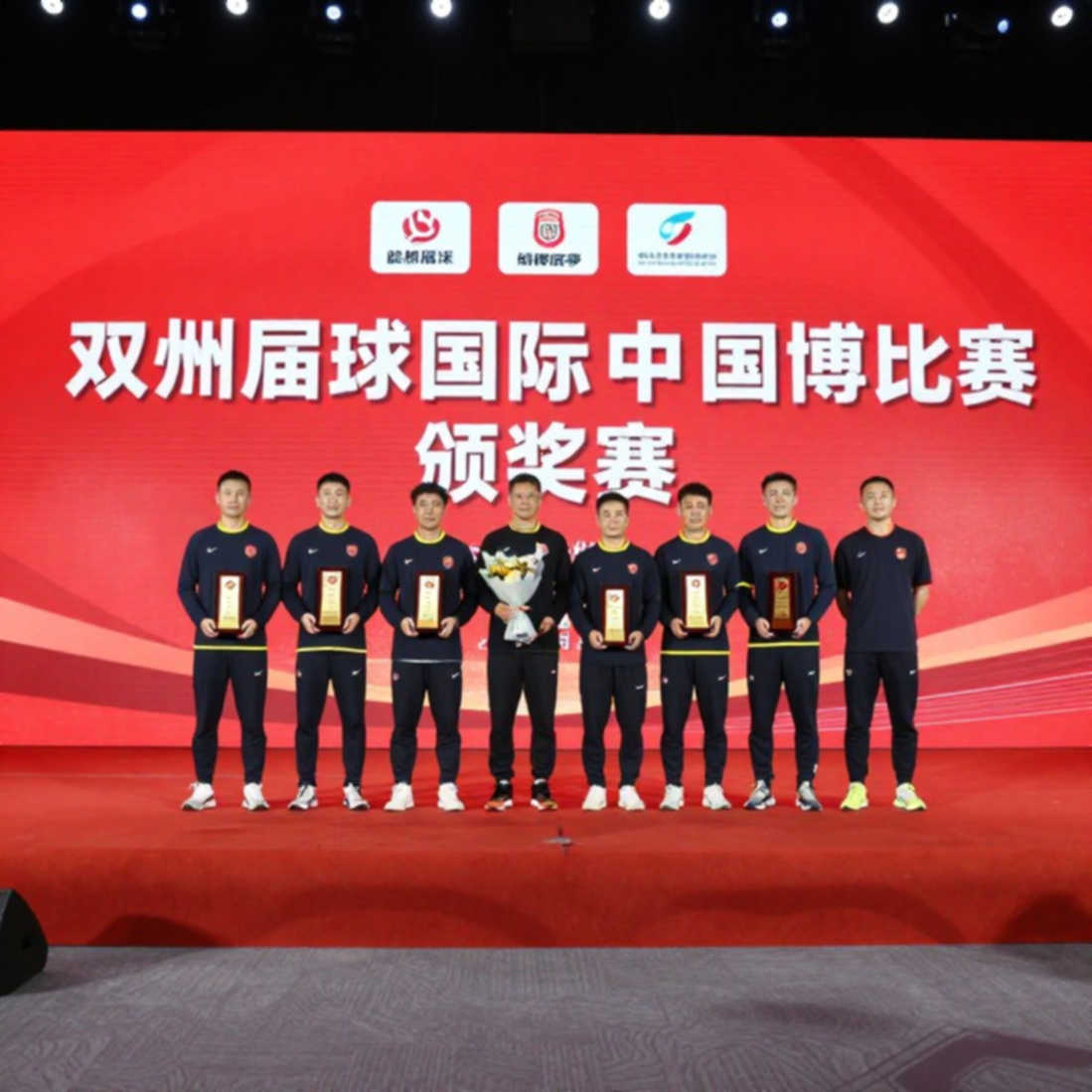 Tuyển Việt Nam tại Jakarta: Bài toán thủ môn và tấm vé play-off hạng ba