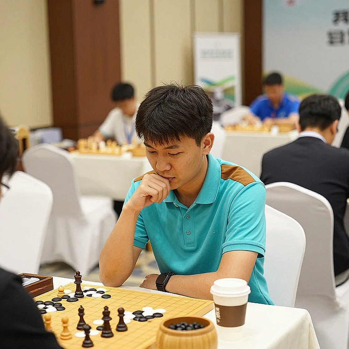 Olympiad cờ vua 2026 tại Samarkand: Ấn Độ giữ hai ngôi vương và bàn cờ thứ năm không ai nhìn Olympiad cờ vua 2026 tại Samarkand: Ấn Độ giữ hai ngôi vương và bàn cờ thứ năm không ai nhìn