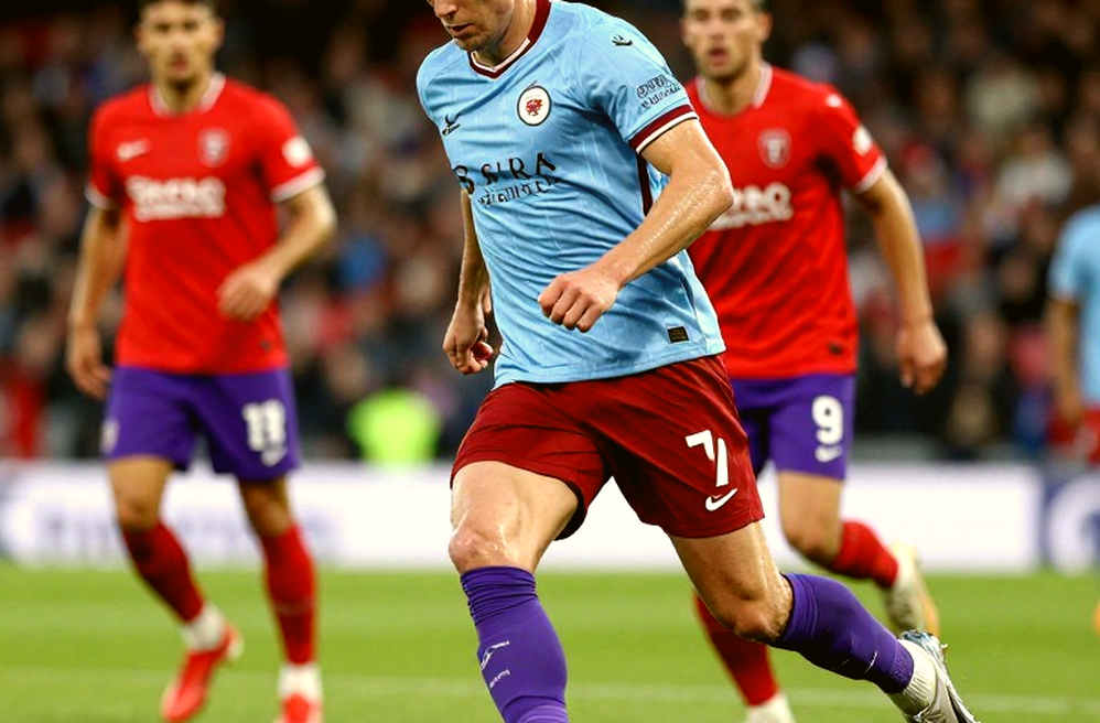 Alex Scott nghỉ 6-8 tuần: Bournemouth mất "động cơ" giữa cơn bão lịch thi đấu