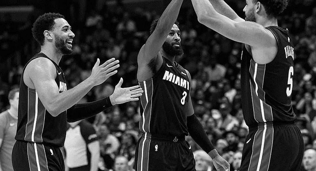Yabusele rời sân ở hiệp hai trận gặp Peristeri: đọc một ca chấn thương ống đồng qua tỷ số 39-20