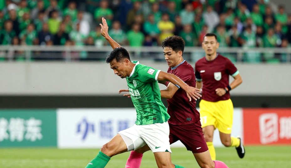 Thị trường chuyển nhượng V.League: Những bản hợp đồng không có giá Thị trường chuyển nhượng V.League: Những bản hợp đồng không có giá