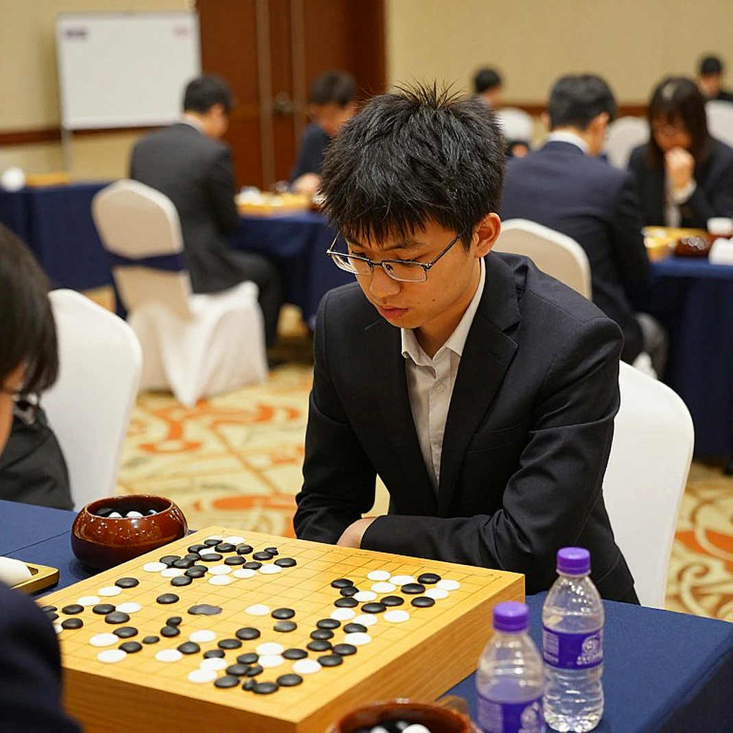 Cuộc bầu cử FIDE ngày 26/9 tại Samarkand: Rosenstein, chiếc ghế trống của Carlsen và cuộc chiến định dạng cờ vua