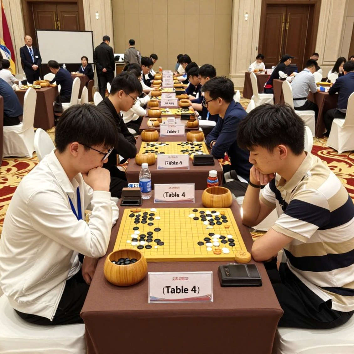 Gukesh tự chọn bàn 4 ở Olympiad cờ vua: nước đi chiến thuật của một đội quá sâu