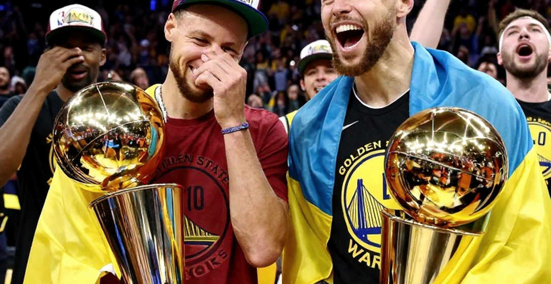Đầu gối phải của Stephen Curry và 27 trận đã mất: bài toán khả dụng trước giờ mở màn